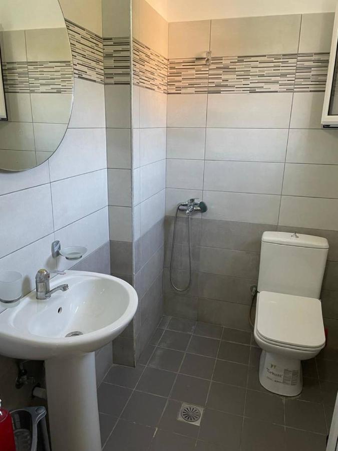 Wave N' Sea Apartments Himare Exterior foto