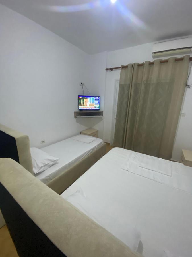 Wave N' Sea Apartments Himare Exterior foto